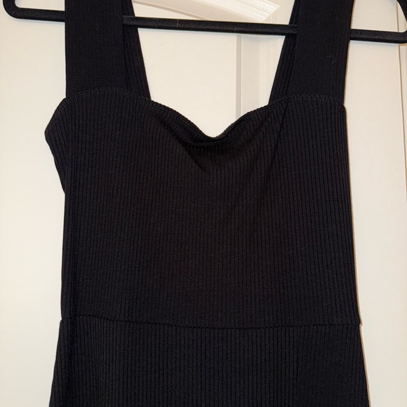 eformation Black Dress. Jersey Ribbed material. Side slit. Size Small. NWT. - Picture 2 of 4